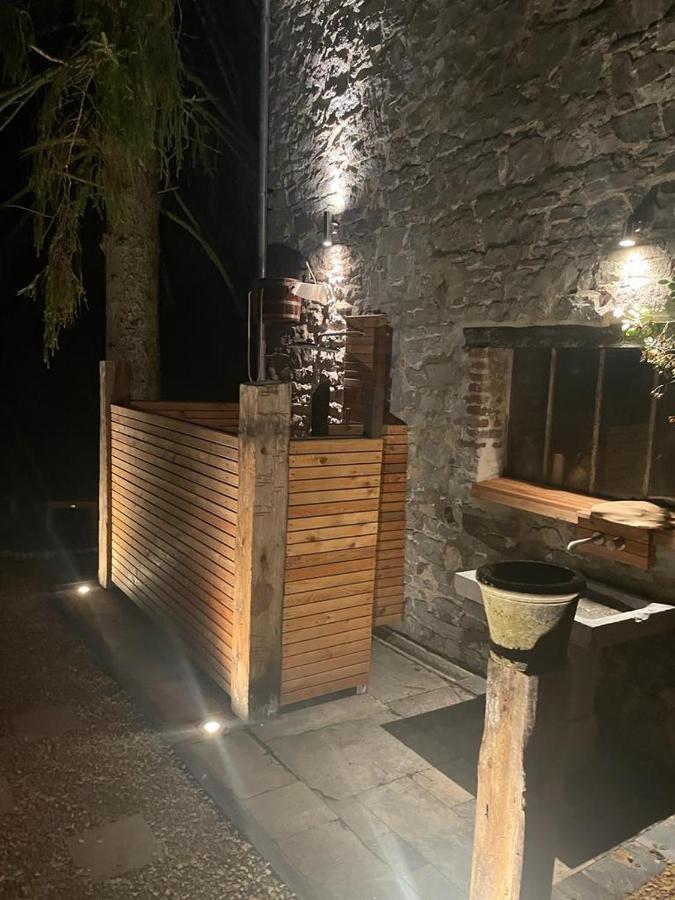 منزل الضيف Mozet  في La Ferme De Basseilles المظهر الخارجي الصورة